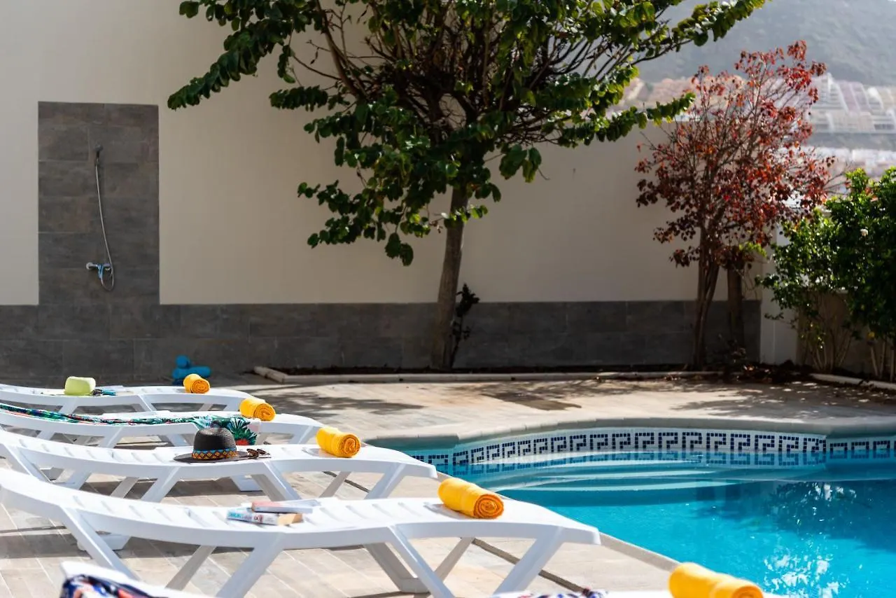 Amazing Villa Medina, Bbq Costa Adeje