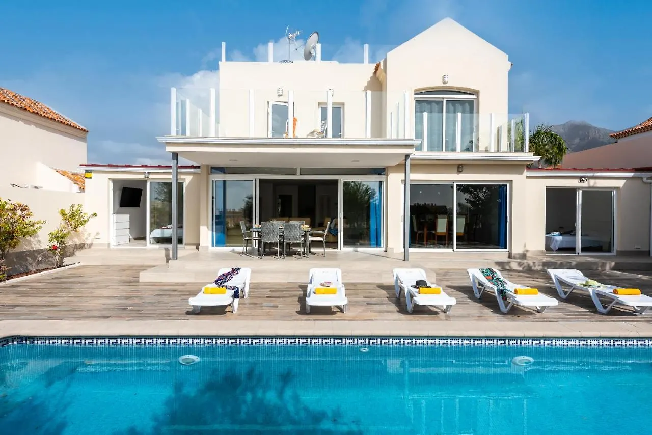Amazing Villa Medina, Bbq Costa Adeje   Costa Adeje (Tenerife)